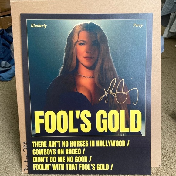 Signed Kimberly Perry Poster - Picture 1 of 4